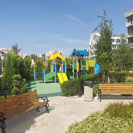 Amber Drop With A Pool Apartment Ravda